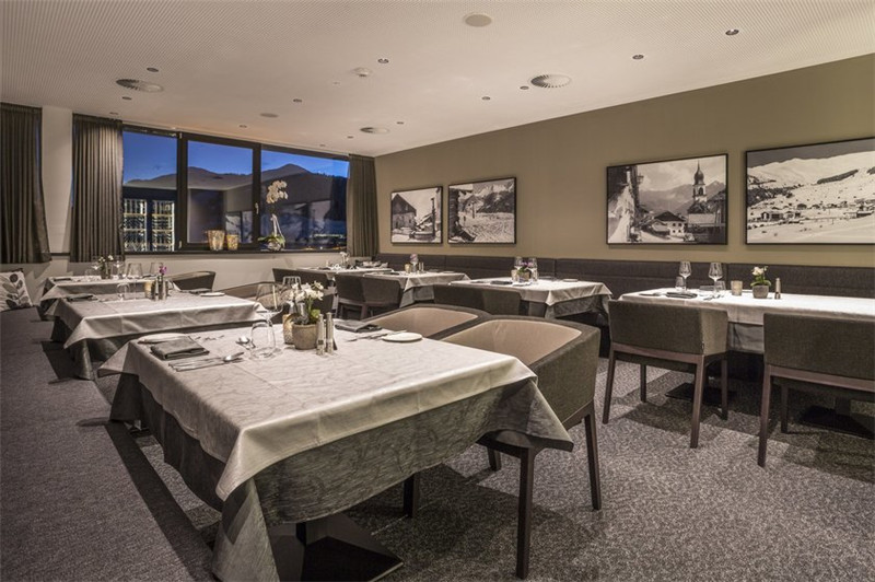 精品酒店室內(nèi)餐廳設(shè)計實(shí)景圖