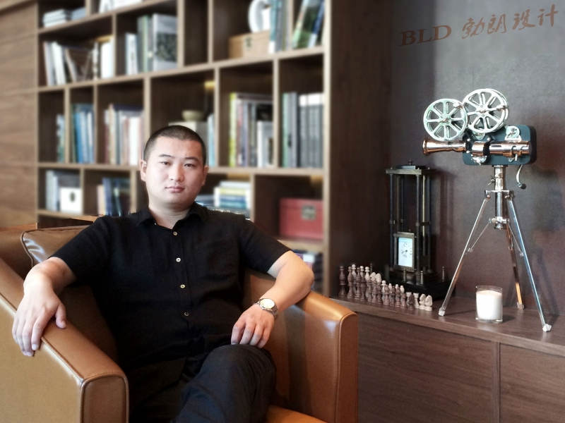 勃朗設(shè)計總監(jiān) 勃朗設(shè)計總監(jiān)