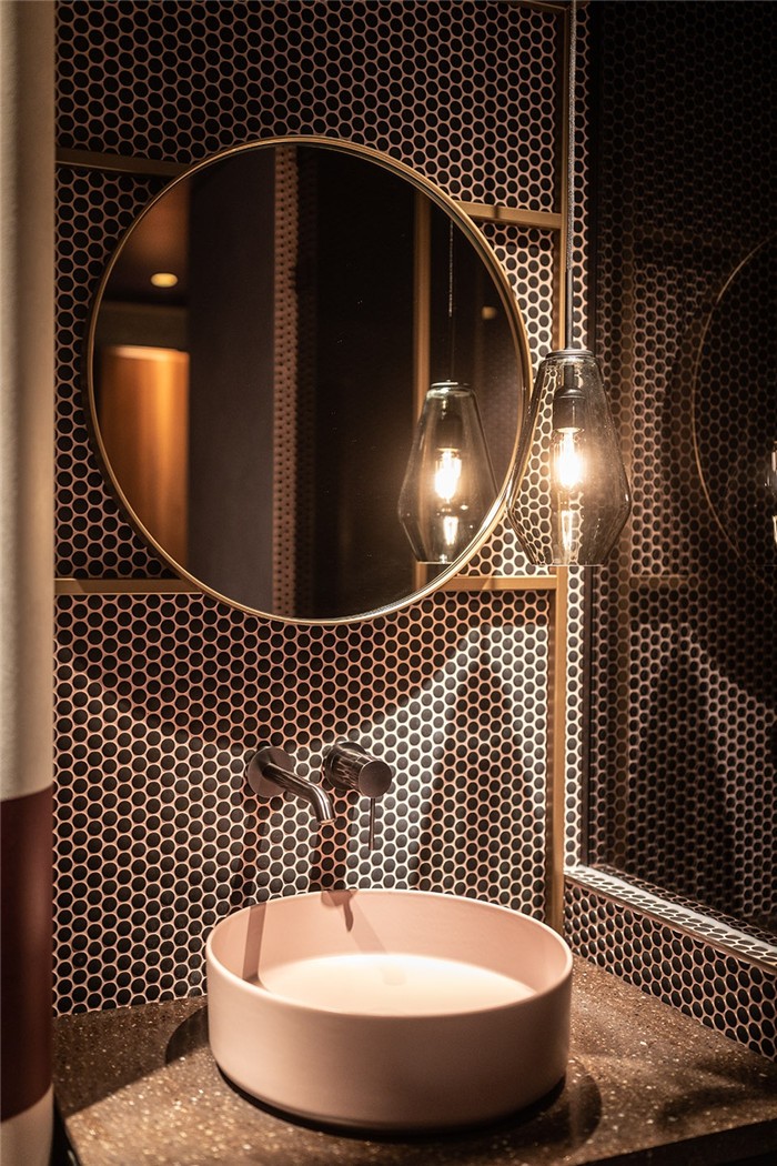 鄭州勃朗酒店設計公司分享復古風度假酒店設計案例