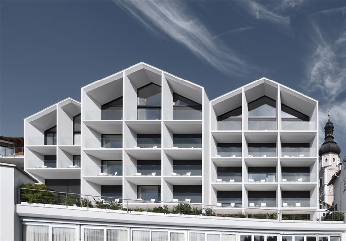 永不過時(shí)的精品酒店設(shè)計(jì)風(fēng)格  Schgaguler酒店外觀設(shè)計(jì)圖