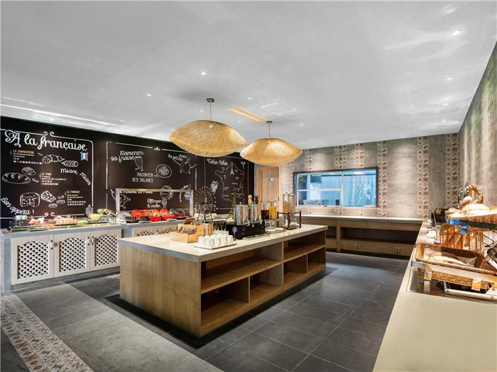 重慶首家康鉑酒店客房設(shè)計   多元化連鎖精品酒店設(shè)計典范