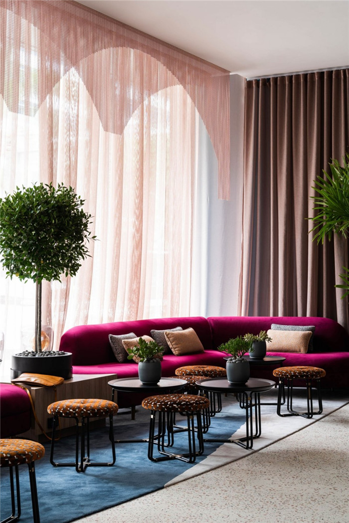 顛覆傳統(tǒng)酒店設(shè)計(jì)標(biāo)準(zhǔn)   Ovolo藝術(shù)精品酒店大堂休閑區(qū)設(shè)計(jì)方案