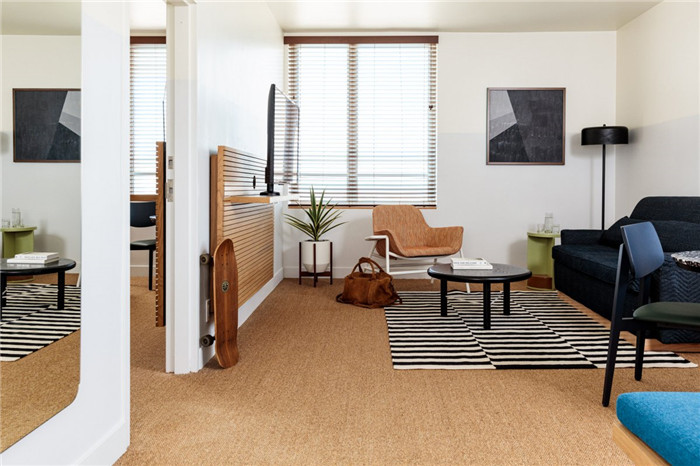 鄭州勃朗設(shè)計分享簡約自然風(fēng)城市度假酒店套房客廳設(shè)計案例