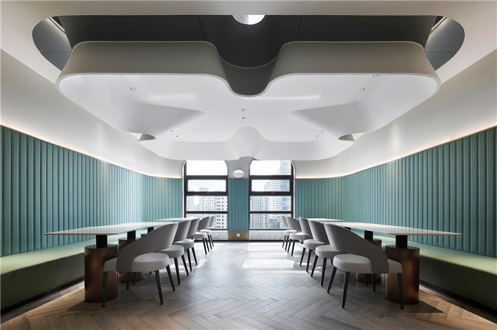 以山與海為主題的酒店大堂公區(qū)&餐廳改造設(shè)計方案