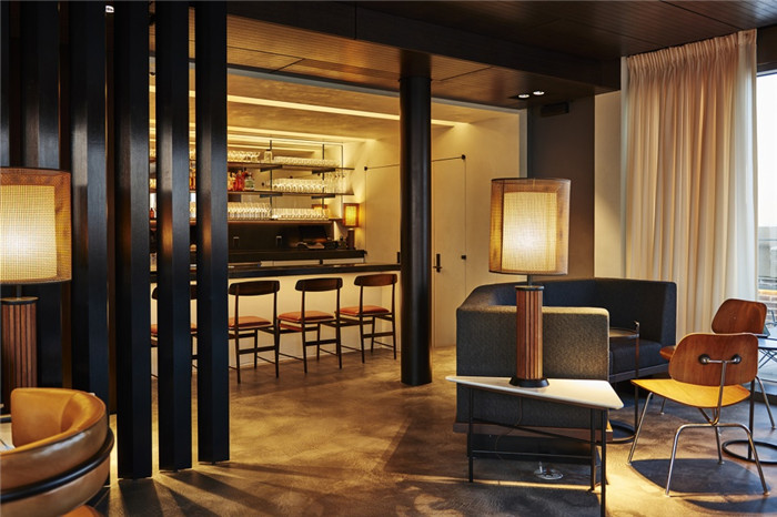 鄭州酒店改造設(shè)計公司推薦國外辦公樓改酒店設(shè)計案例