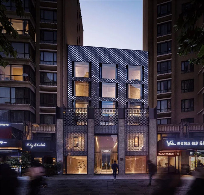 以橋為靈感的1800平精品酒店改造設(shè)計方案