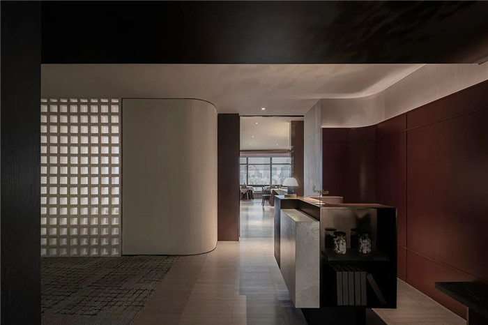 酒店餐廳接待臺設(shè)計-顛覆傳統(tǒng)的精品酒店設(shè)計推薦：ICON HOTEL酒店設(shè)計