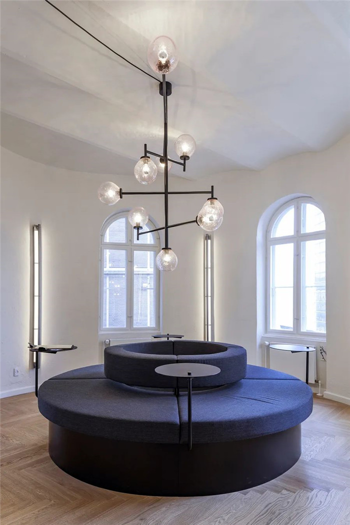 新舊設(shè)計(jì)相融合的工業(yè)風(fēng)精品酒店翻新改造設(shè)計(jì)方案