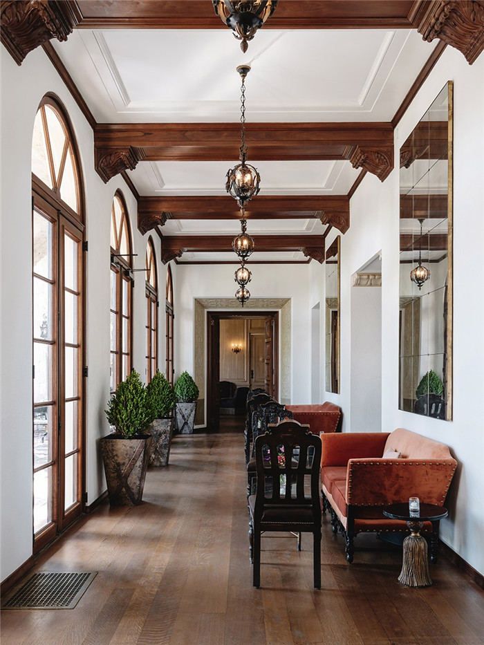 國外意大利風格豪宅改造花園度假酒店設計案例