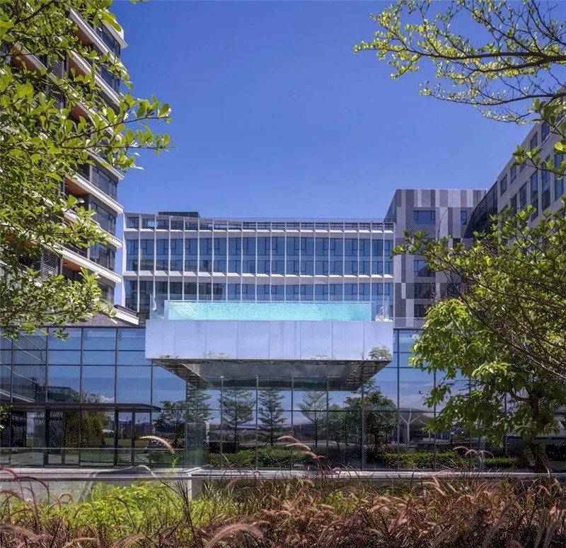 酒店入口設(shè)計(jì)-皇冠假日酒店首家時(shí)尚年輕化五星級酒店設(shè)計(jì)賞析