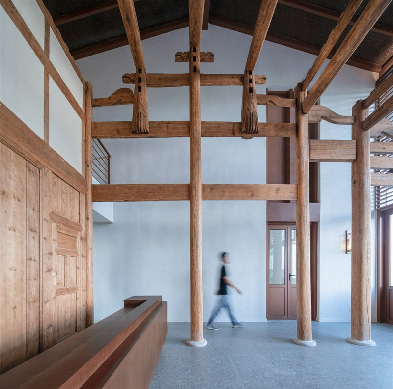 山舍民宿設(shè)計  鄉(xiāng)村老宅改造古樸民宿設(shè)計案例