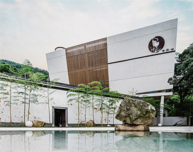 農(nóng)村民居改造民宿設(shè)計(jì)案例:賓臨城民宿外觀設(shè)計(jì) 農(nóng)村民居改造民宿設(shè)計(jì)案例:賓臨城民宿外觀設(shè)計(jì)