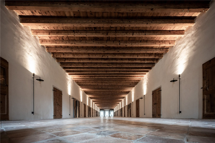 修道院翻新改造成酒店 國(guó)外特色酒店改造設(shè)計(jì)案例 修道院翻新改造成酒店 國(guó)外特色酒店改造設(shè)計(jì)案例