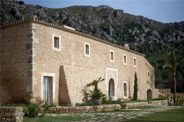 建筑師開的民宿 國外野奢型原生態(tài)民宿設(shè)計(jì) 建筑師開的民宿 國外野奢型原生態(tài)民宿設(shè)計(jì)