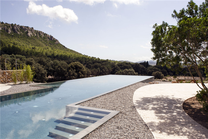 建筑師開的民宿 國外野奢型原生態(tài)民宿設(shè)計(jì) 建筑師開的民宿 國外野奢型原生態(tài)民宿設(shè)計(jì)