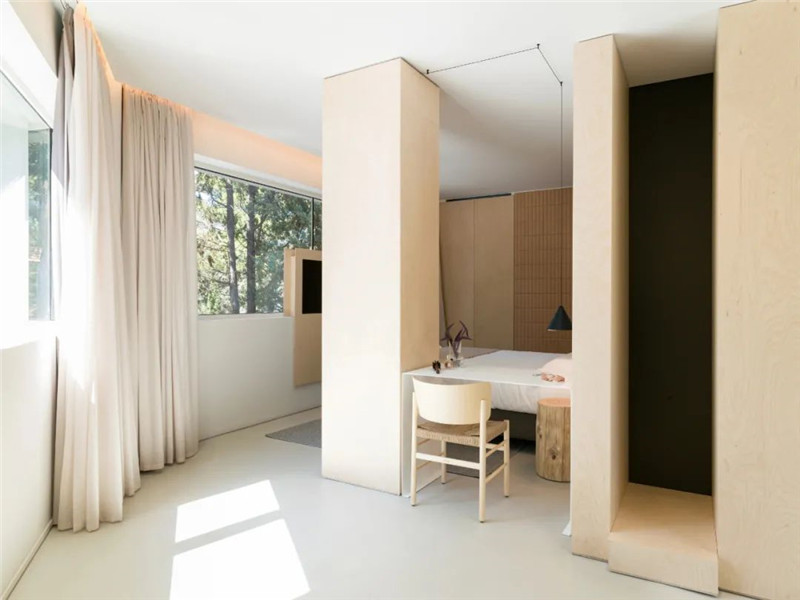 極簡(jiǎn)主義原木風(fēng)CRU精品酒店設(shè)計(jì)實(shí)景圖