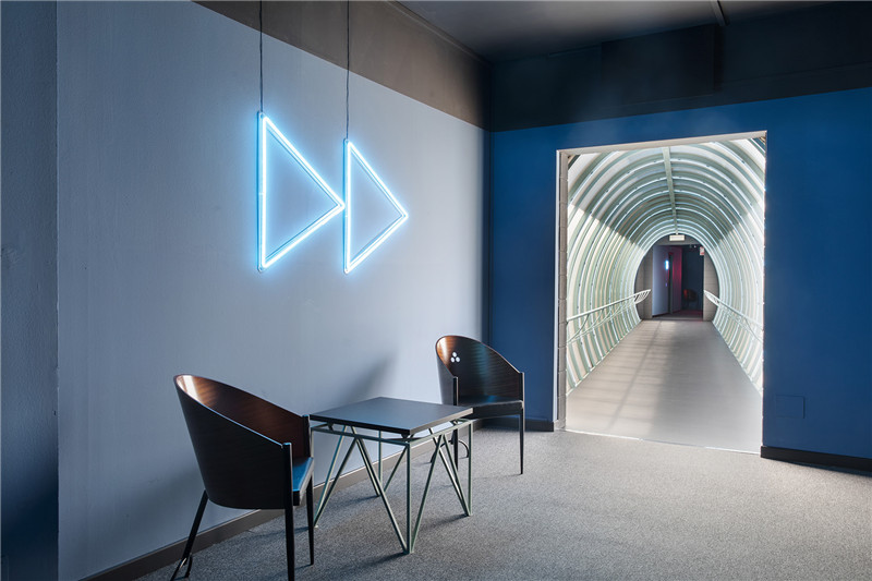 時尚工業(yè)風STAY HOTEL精品商務酒店改造設計說明