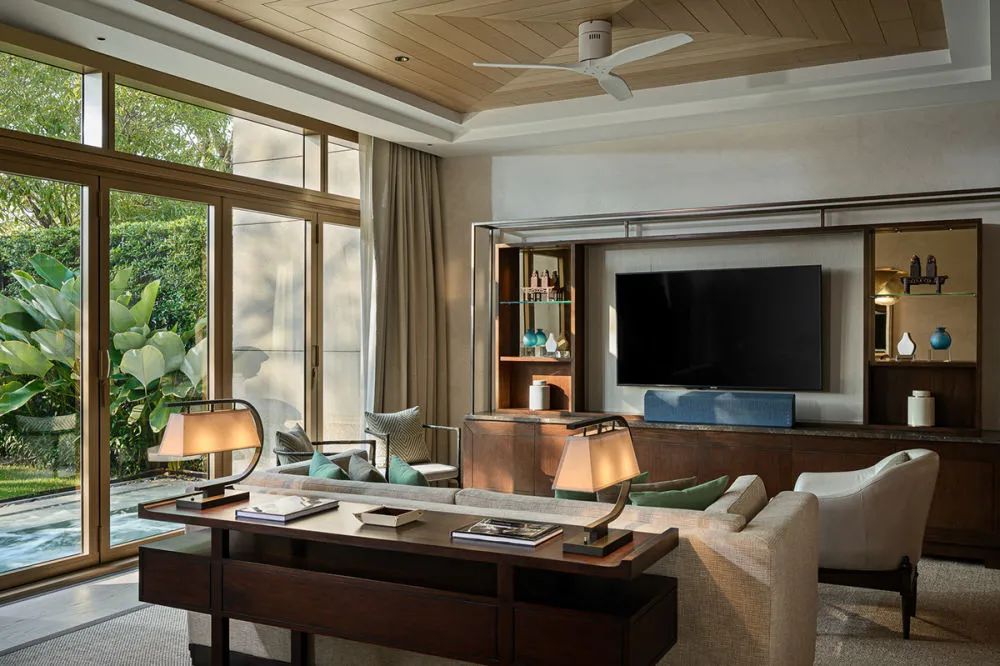 優(yōu)雅奢華的曼谷嘉佩樂(lè)城市度假酒店設(shè)計(jì)方案賞析 優(yōu)雅奢華的曼谷嘉佩樂(lè)城市度假酒店設(shè)計(jì)方案賞析