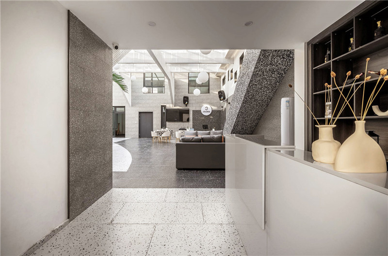 北京300流年民宿接待大廳改造設(shè)計(jì)案例