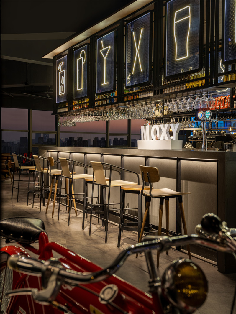 上海最新MOXY個性工業(yè)風潮牌酒店設計賞析