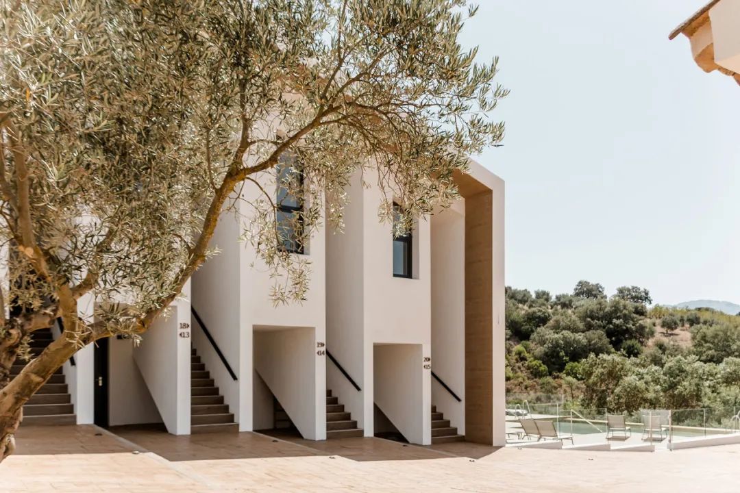 國(guó)外農(nóng)舍改造成當(dāng)?shù)靥厣袼拊O(shè)計(jì)案例賞析