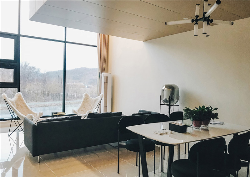 不乏生活寒地森林樹屋度假民宿設(shè)計(jì)案例 