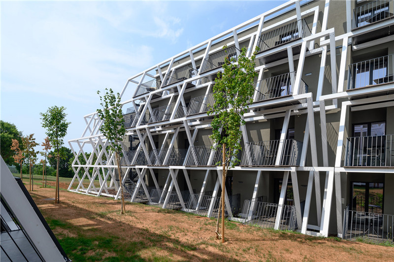 Maestoso酒店外觀翻新改造設(shè)計(jì)案例 Maestoso酒店外觀翻新改造設(shè)計(jì)案例