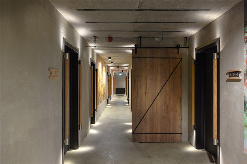 Maestoso酒店客房走廊翻新改造設(shè)計(jì)案例 Maestoso酒店客房走廊翻新改造設(shè)計(jì)案例