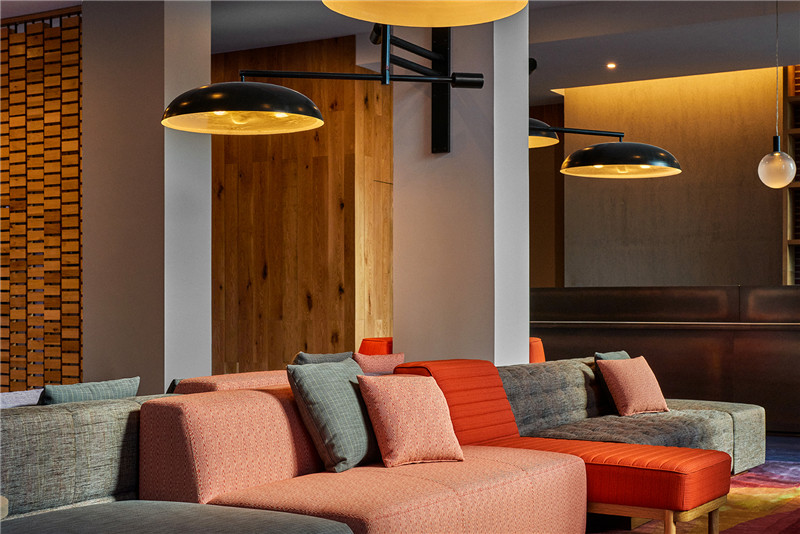 五彩繽紛的瑞迪歐精品酒店設(shè)計(jì)方案賞析 五彩繽紛的瑞迪歐精品酒店設(shè)計(jì)方案賞析