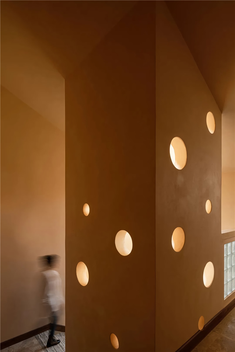 無(wú)風(fēng)格設(shè)計(jì)   瀘沽湖秋山民宿酒店設(shè)計(jì)方案賞析