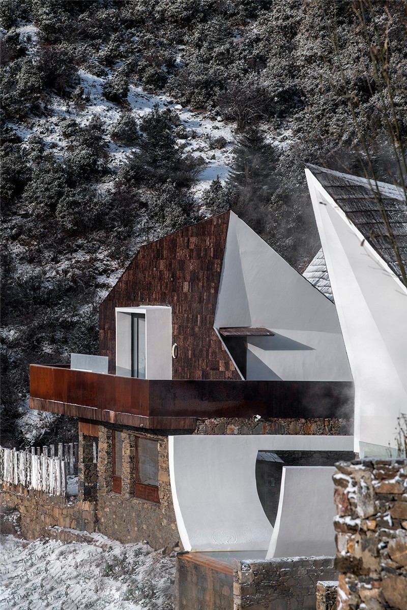 四川康定RGB特色野奢溫泉民宿改造設(shè)計 四川康定RGB特色野奢溫泉民宿改造設(shè)計