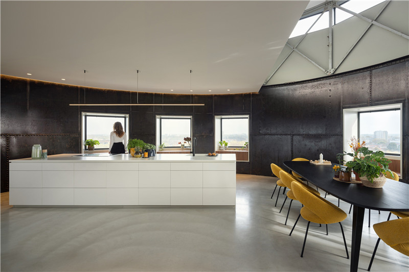 如家一般的荷蘭水塔極簡風精品酒店設(shè)計 如家一般的荷蘭水塔極簡風精品酒店設(shè)計