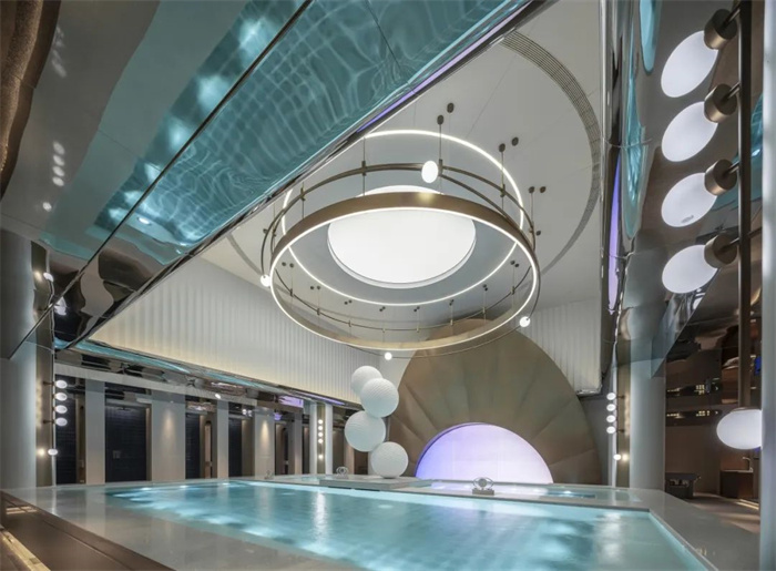 迎合年輕人的太空宇宙未來湯泉生活館設(shè)計案例