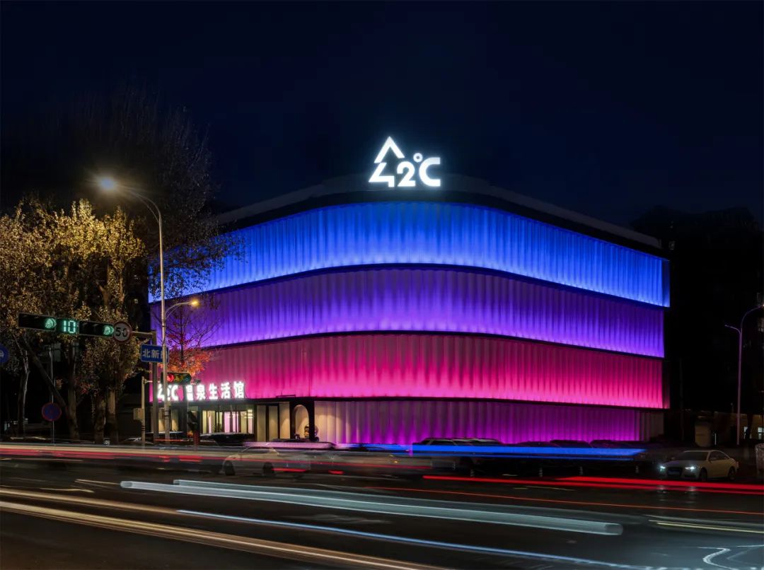 迎合Z時代審美 42度休閑溫泉洗浴酒店設(shè)計(jì) 迎合Z時代審美 42度休閑溫泉洗浴酒店設(shè)計(jì)