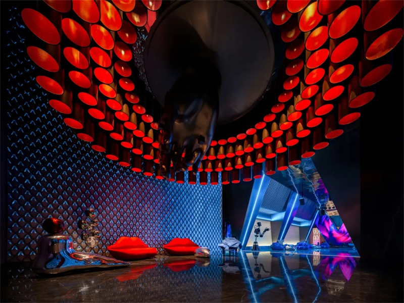 專為年輕人打造的前衛(wèi)科幻藝術(shù)湯泉洗浴設(shè)計案例 專為年輕人打造的前衛(wèi)科幻藝術(shù)湯泉洗浴設(shè)計案例