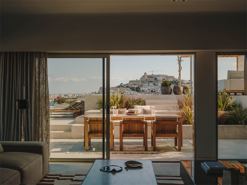 以地方文化為主題的伊維薩度假酒店設計 以地方文化為主題的伊維薩度假酒店設計