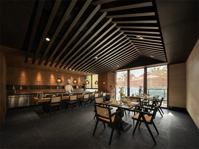 東方園林式布局 上海寬璟度假酒店設(shè)計(jì)案例 東方園林式布局 上海寬璟度假酒店設(shè)計(jì)案例