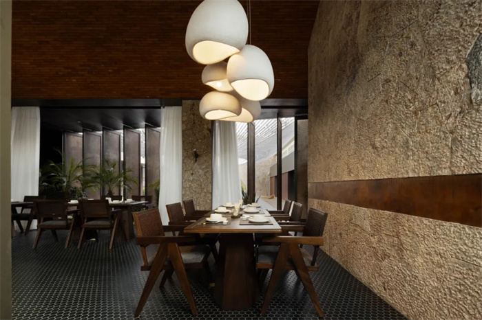 云南梵山魚溫泉度假民宿酒店改造設(shè)計(jì)案例 云南梵山魚溫泉度假民宿酒店改造設(shè)計(jì)案例