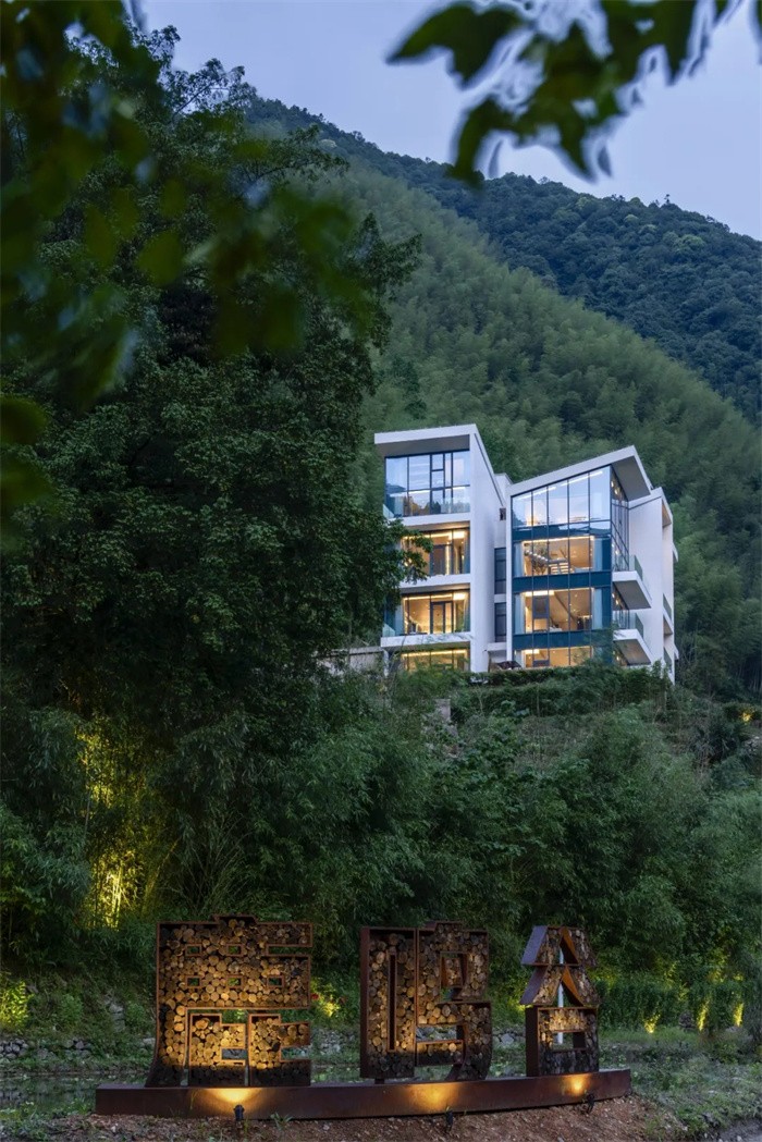 山居美學(xué) 黃山鹿鳴谷溫泉度假民宿設(shè)計方案 山居美學(xué) 黃山鹿鳴谷溫泉度假民宿設(shè)計方案